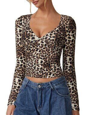 〽️Women's Leopard Print V Neck Long Sleeve Double Lined Seamed Cup Crop Top